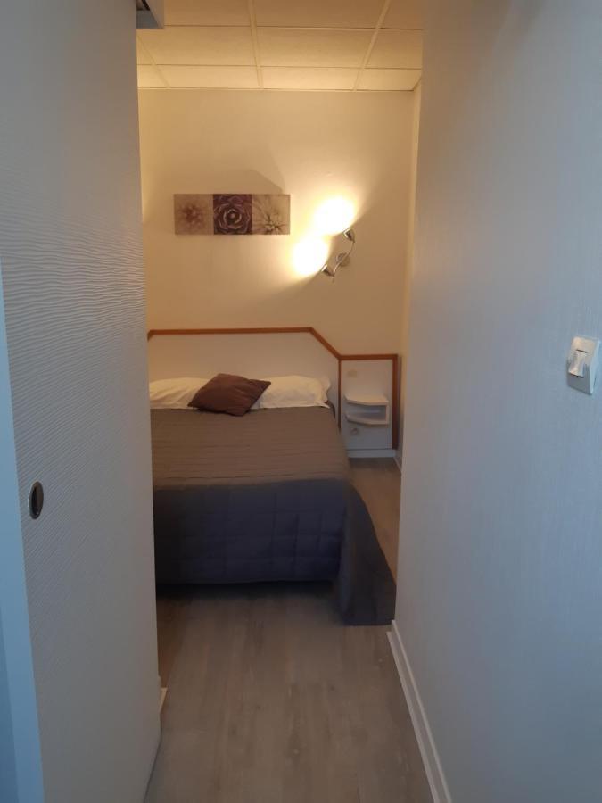 Hotel De La Croix De Malte Cherbourg-en-Cotentin Eksteriør bilde